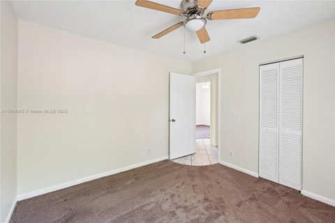 House in Coral Springs, Florida 4 bedrooms, 172.24 sq.m. № 1768882 - photo 26