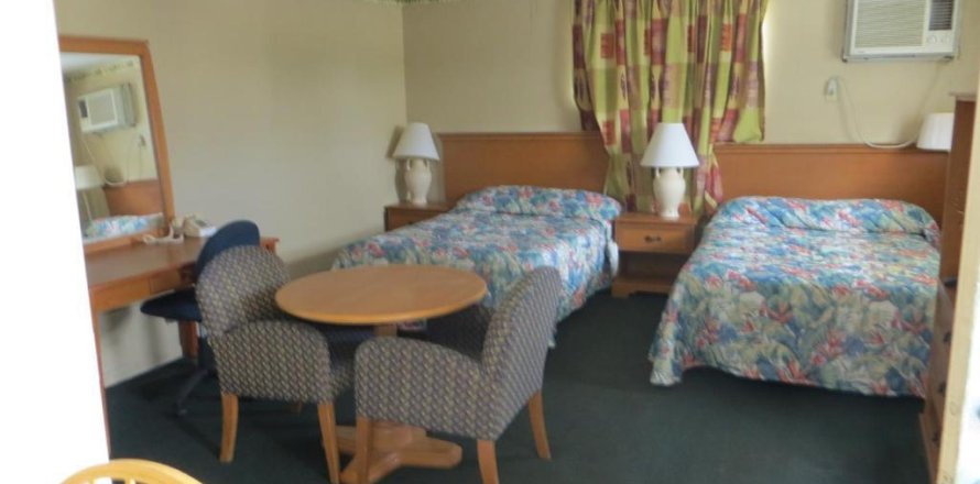 Hotel in Florida City, Florida № 1226750