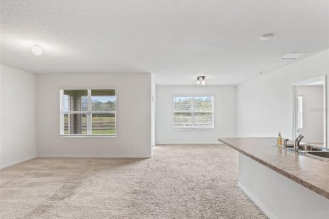 House in Wildwood, Florida 3 bedrooms, 151.9 sq.m. № 1900367 - photo 11