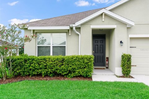 Casa en venta en Wildwood, Florida, 3 dormitorios, 151.9 m2 № 1900367 - foto 3