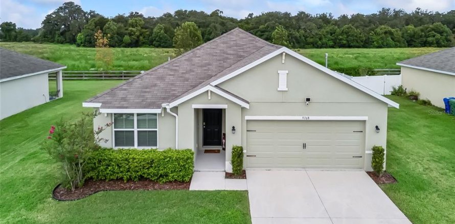 Casa en Wildwood, Florida 3 dormitorios, 151.9 m2 № 1900367