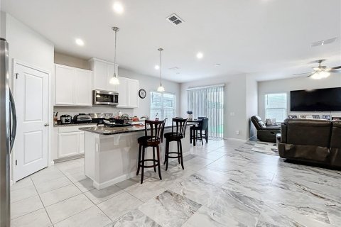 House in Sanford, Florida 3 bedrooms, 187.29 sq.m. № 1523958 - photo 6