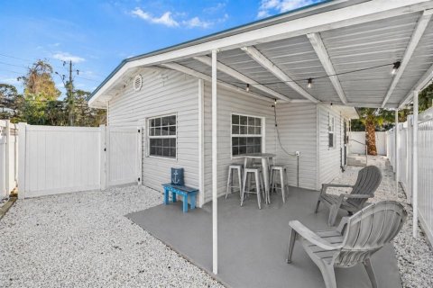 Villa ou maison à louer à Saint Petersburg, Floride: 2 chambres, 121.14 m2 № 2106716 - photo 13
