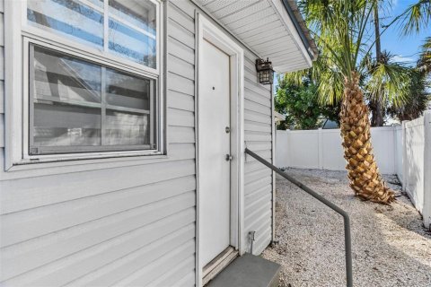 Villa ou maison à louer à Saint Petersburg, Floride: 2 chambres, 121.14 m2 № 2106716 - photo 18