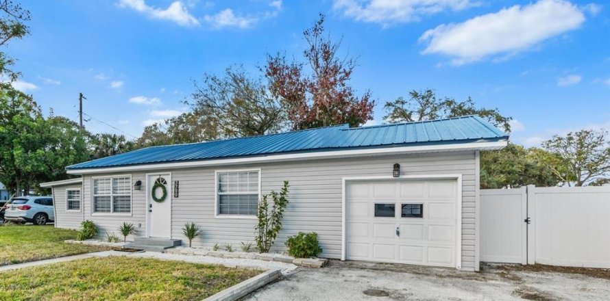 Villa ou maison à Saint Petersburg, Floride 2 chambres, 121.14 m2 № 2106716