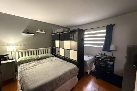 Condo in Miami, Florida, 2 bedrooms № 2055406 - photo 13