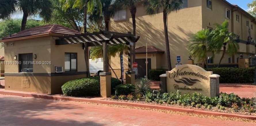 Condo in Miami, Florida, 2 bedrooms № 2055406