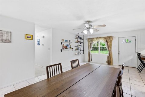 House in Gainesville, Florida 4 bedrooms, 156.82 sq.m. № 2195963 - photo 17