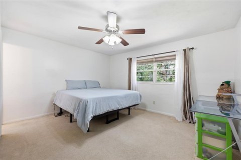 House in Gainesville, Florida 4 bedrooms, 156.82 sq.m. № 2195963 - photo 19