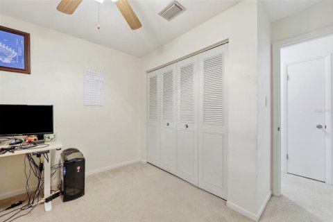 House in Gainesville, Florida 4 bedrooms, 156.82 sq.m. № 2195963 - photo 23
