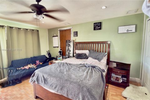House in Key Largo, Florida 3 bedrooms, 118.91 sq.m. № 1878493 - photo 12