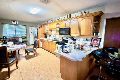 House in Key Largo, Florida 3 bedrooms, 118.91 sq.m. № 1878493 - photo 7