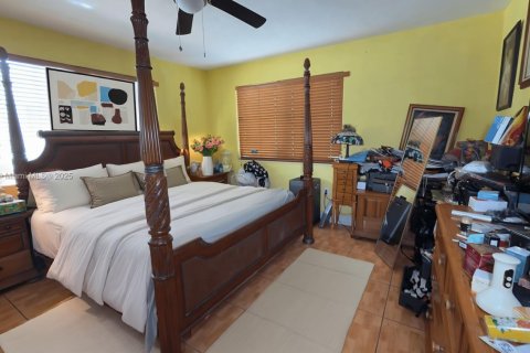 House in Key Largo, Florida 3 bedrooms, 118.91 sq.m. № 1878493 - photo 15