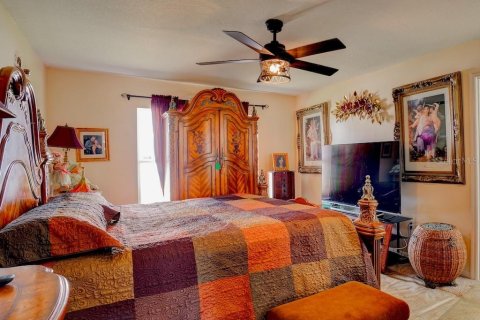 House in Haines City, Florida 3 bedrooms, 162.21 sq.m. № 1870078 - photo 22