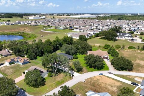 House in Haines City, Florida 3 bedrooms, 162.21 sq.m. № 1870078 - photo 9