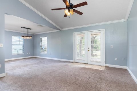 House in Sorrento, Florida 3 bedrooms, 150.22 sq.m. № 1904112 - photo 4