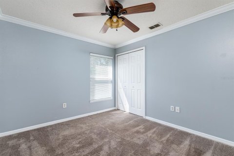House in Sorrento, Florida 3 bedrooms, 150.22 sq.m. № 1904112 - photo 13