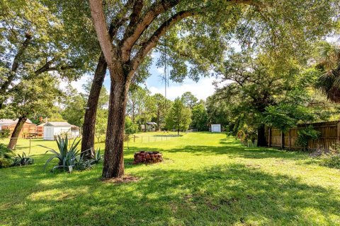 House in Sorrento, Florida 3 bedrooms, 150.22 sq.m. № 1904112 - photo 18