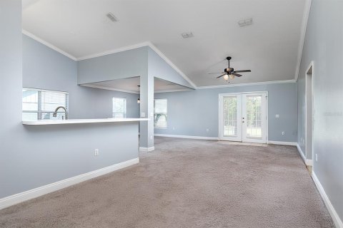 House in Sorrento, Florida 3 bedrooms, 150.22 sq.m. № 1904112 - photo 3