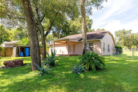 House in Sorrento, Florida 3 bedrooms, 150.22 sq.m. № 1904112 - photo 20