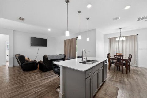 Villa ou maison à vendre à North Port, Floride: 3 chambres, 155.98 m2 № 2092525 - photo 6