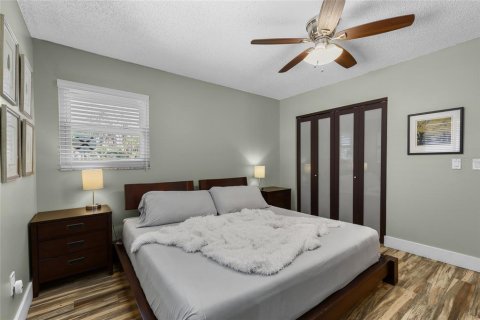 Copropriété à vendre à Naples, Floride: 2 chambres, 98.66 m2 № 2436795 - photo 23