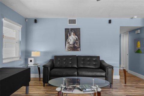 Copropriété à vendre à Naples, Floride: 2 chambres, 98.66 m2 № 2436795 - photo 18