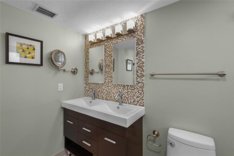 Copropriété à vendre à Naples, Floride: 2 chambres, 98.66 m2 № 2436795 - photo 27