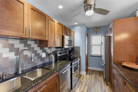 Copropriété à vendre à Naples, Floride: 2 chambres, 98.66 m2 № 2436795 - photo 9