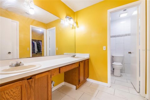 Villa ou maison à louer à Orlando, Floride: 3 chambres, 163.14 m2 № 1899897 - photo 24