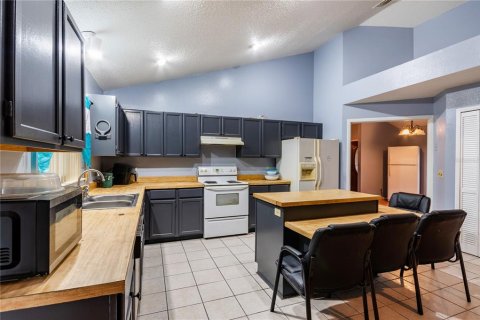 Villa ou maison à louer à Orlando, Floride: 3 chambres, 163.14 m2 № 1899897 - photo 30