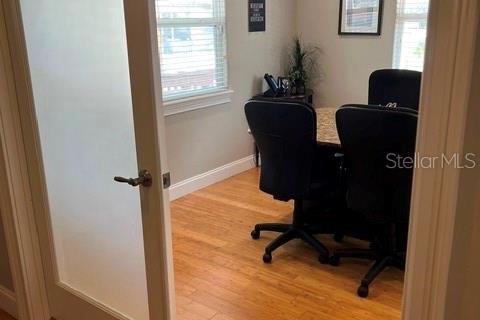 Commercial property in Tampa, Florida 100.52 sq.m. № 2219536 - photo 11