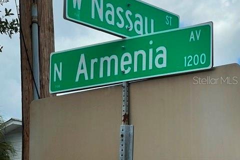 Commercial property in Tampa, Florida 100.52 sq.m. № 2219536 - photo 2