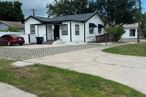 Commercial property in Tampa, Florida 100.52 sq.m. № 2219536 - photo 3