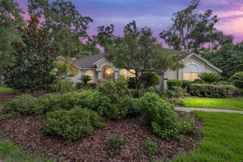 House in Gainesville, Florida 5 bedrooms, 327.48 sq.m. № 1829641 - photo 4