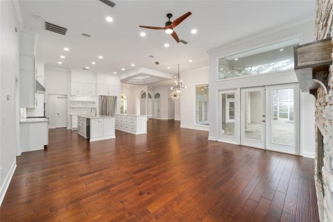 House in Gainesville, Florida 5 bedrooms, 327.48 sq.m. № 1829641 - photo 25