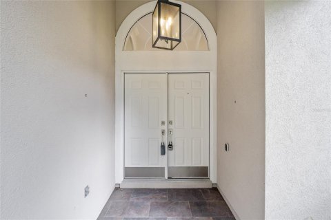 House in Gainesville, Florida 5 bedrooms, 327.48 sq.m. № 1829641 - photo 8