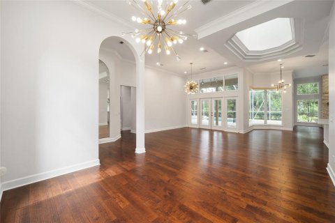 House in Gainesville, Florida 5 bedrooms, 327.48 sq.m. № 1829641 - photo 13