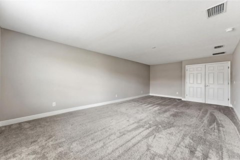 House in Odessa, Florida 4 bedrooms, 260.03 sq.m. № 2198329 - photo 19