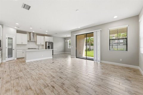 House in Odessa, Florida 4 bedrooms, 260.03 sq.m. № 2198329 - photo 6