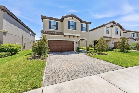 House in Odessa, Florida 4 bedrooms, 260.03 sq.m. № 2198329 - photo 2