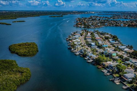 Copropriété à louer à Redington Shores, Floride: 3 chambres, 143.44 m2 № 2381163 - photo 22