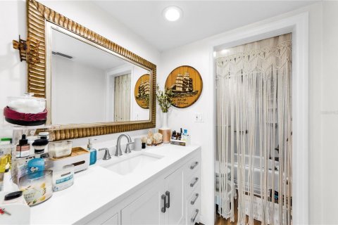 Copropriété à louer à Redington Shores, Floride: 3 chambres, 143.44 m2 № 2381163 - photo 17