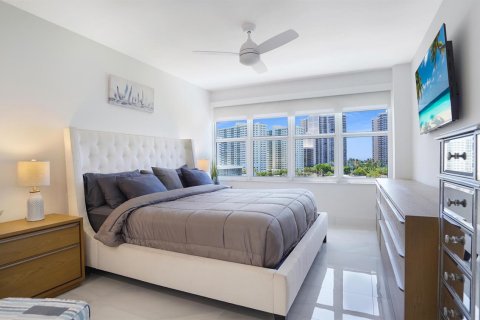 Condominio en venta en Fort Lauderdale, Florida, 2 dormitorios, 104.05 m2 № 2181910 - foto 28