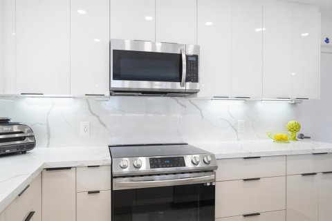Condominio en venta en Fort Lauderdale, Florida, 2 dormitorios, 104.05 m2 № 2181910 - foto 11