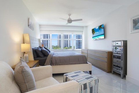 Condominio en venta en Fort Lauderdale, Florida, 2 dormitorios, 104.05 m2 № 2181910 - foto 19