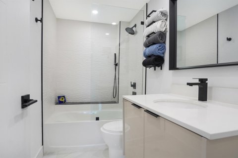 Condominio en venta en Fort Lauderdale, Florida, 2 dormitorios, 104.05 m2 № 2181910 - foto 23