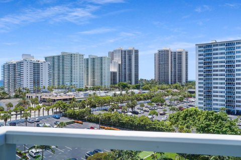 Condominio en venta en Fort Lauderdale, Florida, 2 dormitorios, 104.05 m2 № 2181910 - foto 20