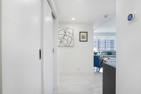 Condominio en venta en Fort Lauderdale, Florida, 2 dormitorios, 104.05 m2 № 2181910 - foto 5