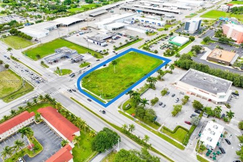 Commercial property in Florida City, Florida № 2089921 - photo 3